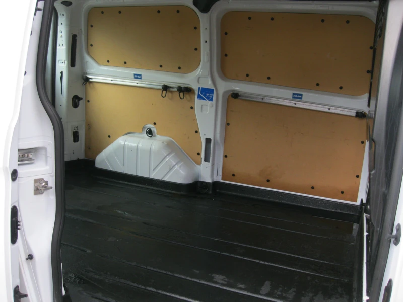 Ford Transit Custom, снимка 14 - Бусове и автобуси - 50952119