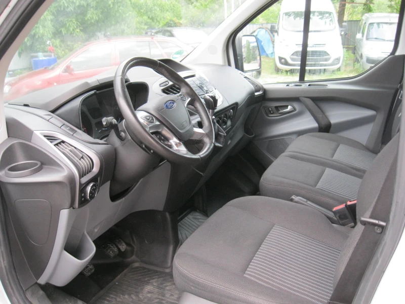 Ford Transit Custom, снимка 10 - Бусове и автобуси - 50952119