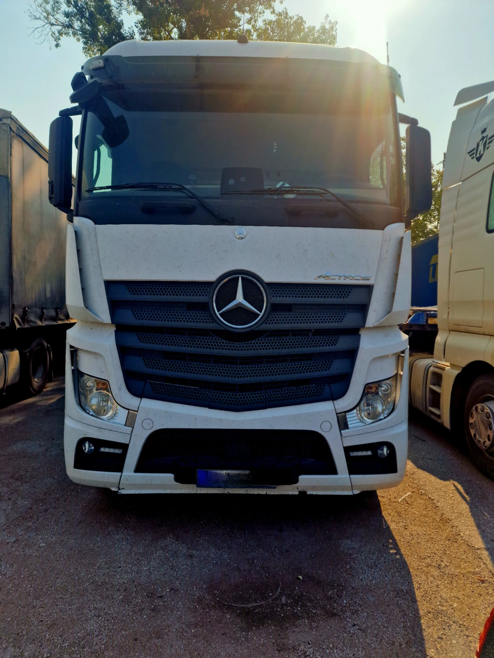 Mercedes-Benz Actros 1945
