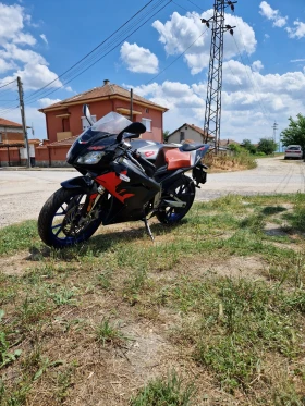  Aprilia Rs