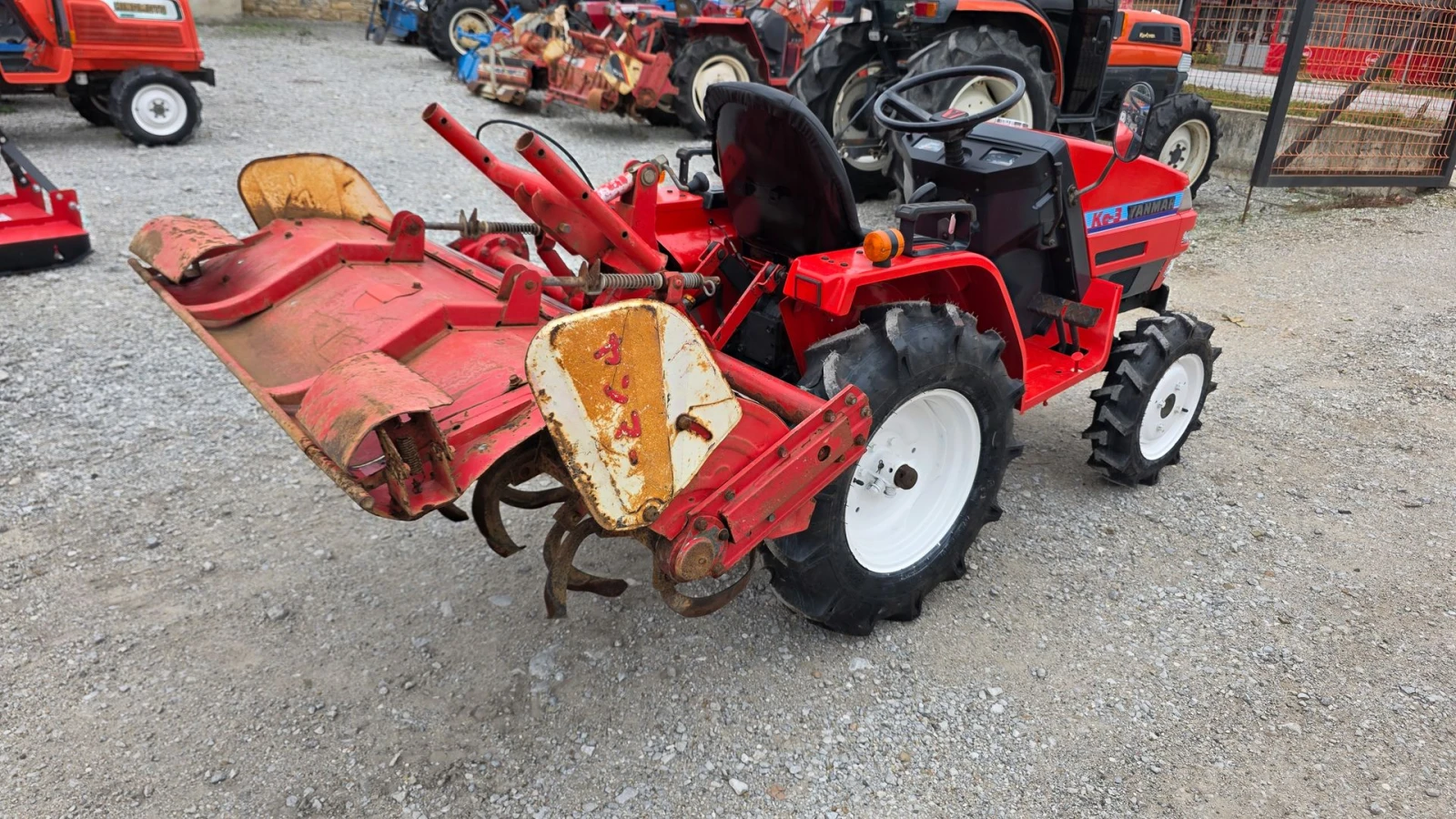 Трактор Yanmar KE-3, 4х4, 13.5 кс., АграБГ Джолев - изображение 3