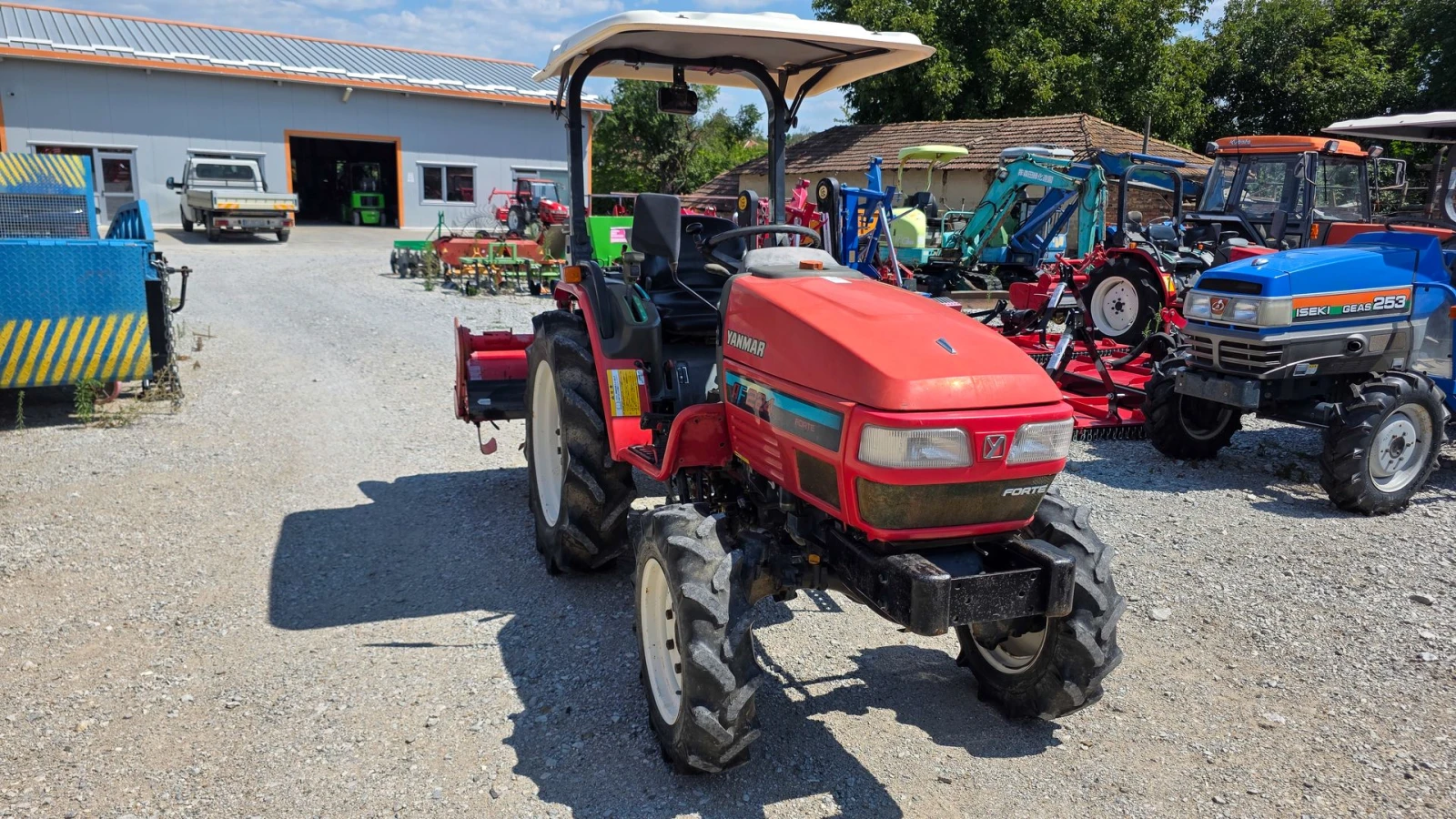 Трактор Yanmar AF224 с фреза, 4x4, 24 к.с., АграБГ Джолев , снимка 7 - Селскостопанска техника - 5227327
