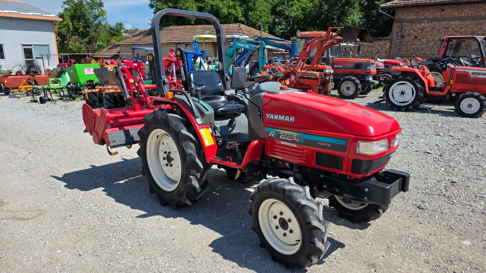 Трактор Yanmar AF224S с фреза, 4x4, 24 к.с., АграБГ Джолев , снимка 7 - Селскостопанска техника - 5227327