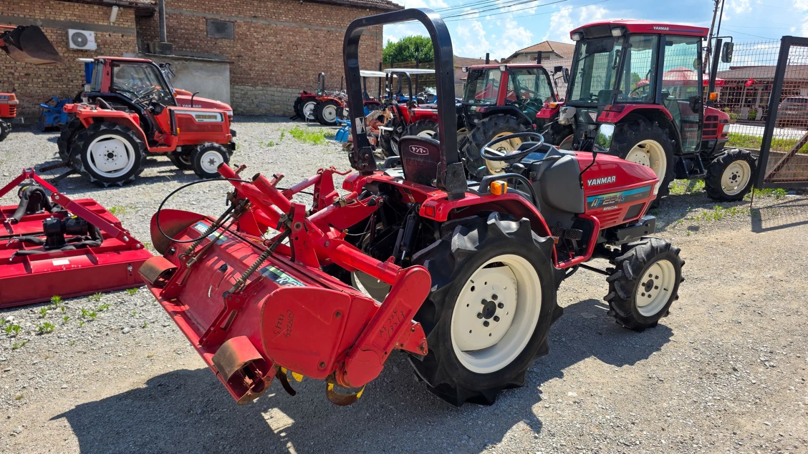 Трактор Yanmar AF224S с фреза, 4x4, 24 к.с., АграБГ Джолев , снимка 5 - Селскостопанска техника - 5227327
