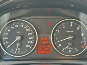 BMW 325 i xDrive Facelift, снимка 13