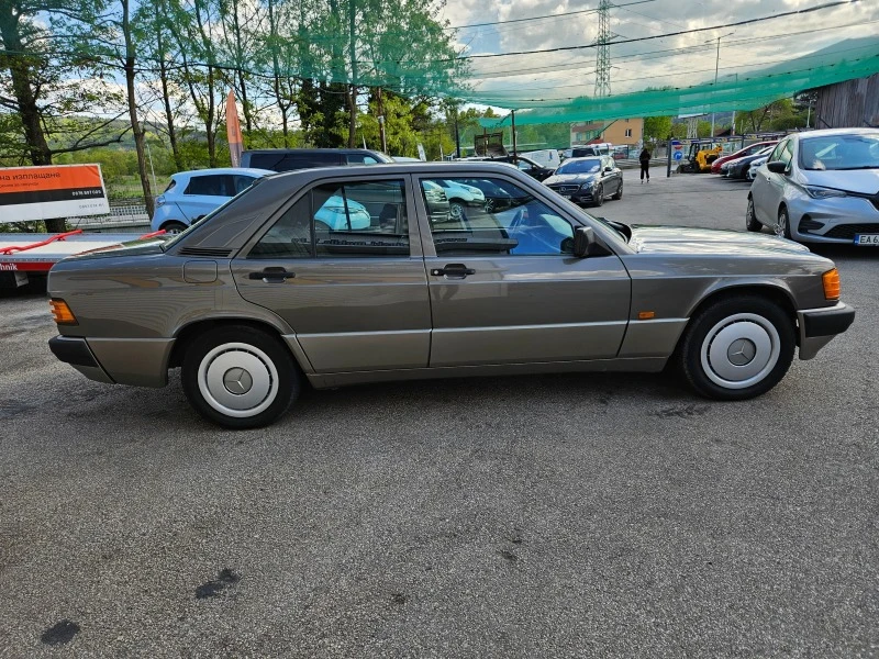 Mercedes-Benz 190 1.8 -UNIKAT, снимка 5 - Автомобили и джипове - 45470587