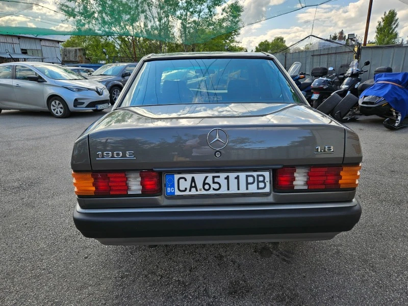 Mercedes-Benz 190 1.8 -UNIKAT, снимка 7 - Автомобили и джипове - 45470587