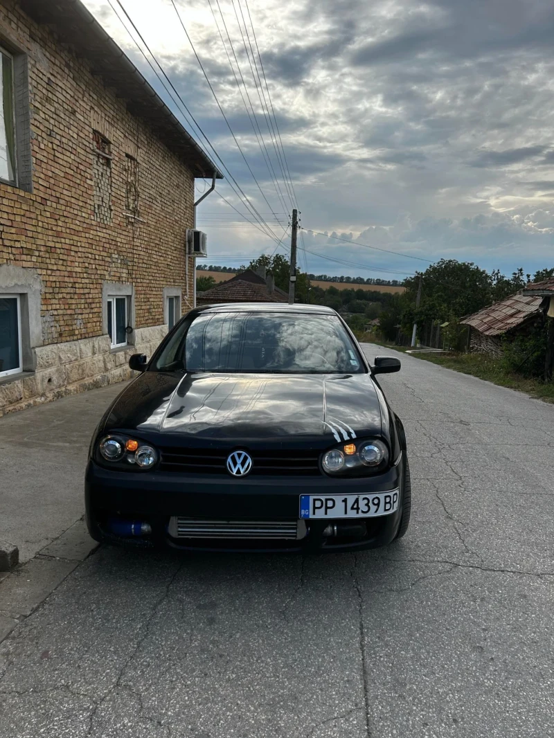 VW Golf, снимка 2 - Автомобили и джипове - 47315216