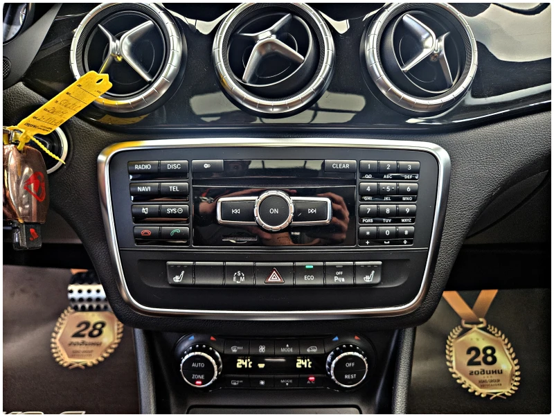 Mercedes-Benz CLA 250 AMG/GERMANY/CAMERA/DISTR/HARMAN/ПОДГРЕВ/PANO/F1/LI, снимка 13 - Автомобили и джипове - 47349745