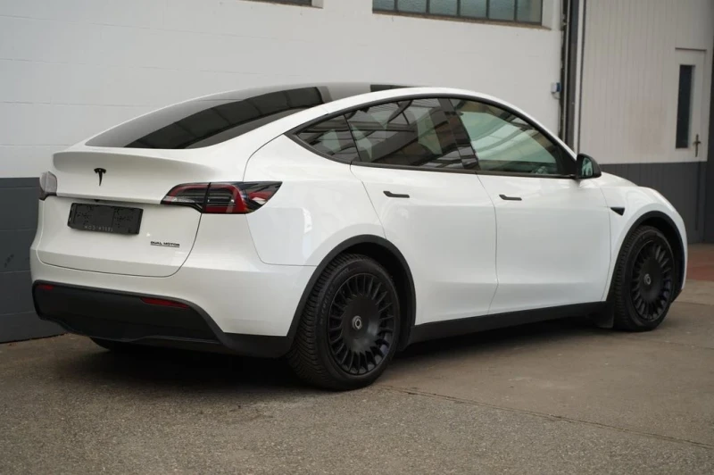 Tesla Model Y Long Range 4x4, снимка 2 - Автомобили и джипове - 47709368