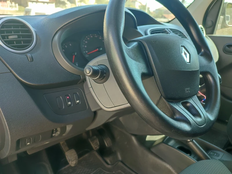Renault Kangoo Grand comfort 4d 1.5CDI 75 климатик , снимка 16 - Автомобили и джипове - 52631774