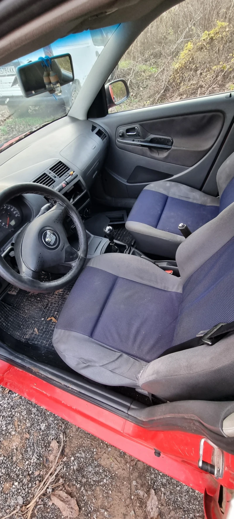 Seat Cordoba 1.4, снимка 5 - Автомобили и джипове - 52670687