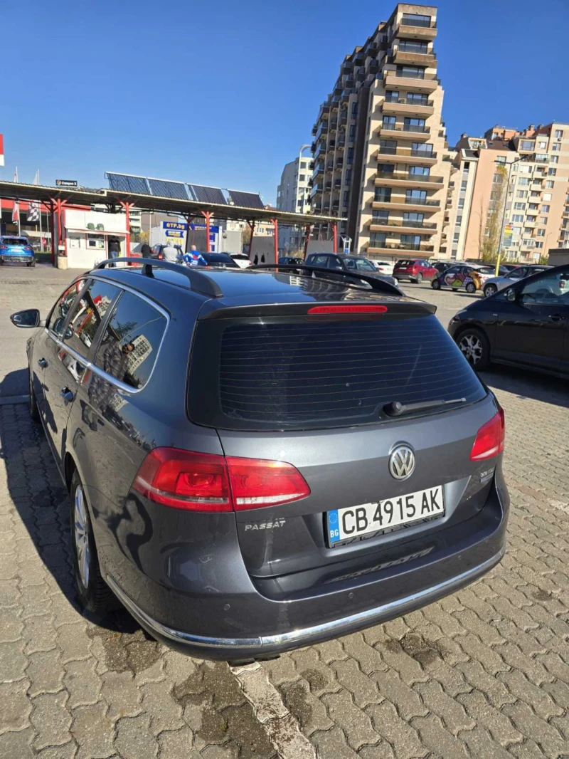 VW Passat B7 2.0 TDI DSG, снимка 4 - Автомобили и джипове - 53016301