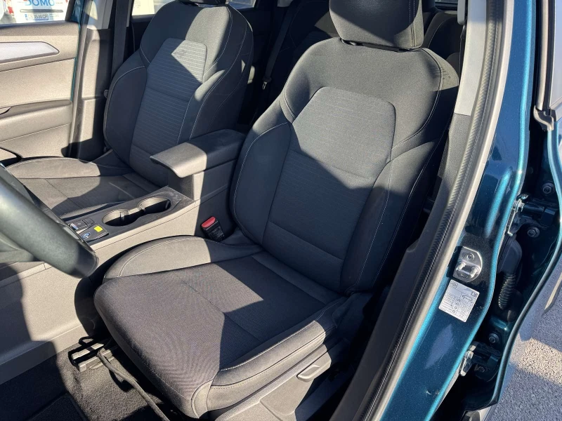 Renault Arkana  E-TECH, снимка 13 - Автомобили и джипове - 53190319