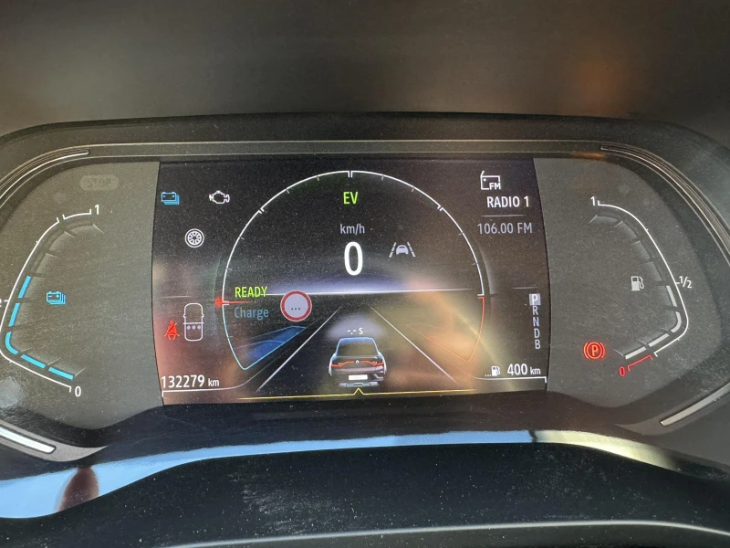 Renault Arkana  E-TECH, снимка 15 - Автомобили и джипове - 53190319