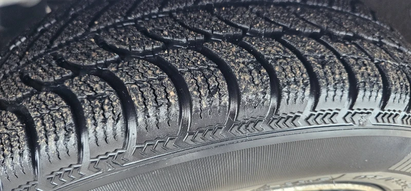 Peugeot 206 1.4HDI Обслужен!! , снимка 9 - Автомобили и джипове - 53452971