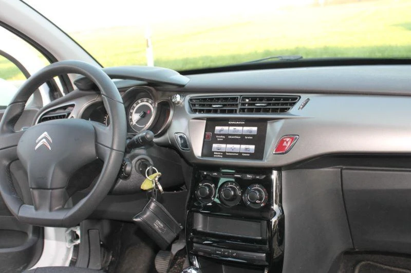 Citroen C3 1.2 VTi 82 кс., снимка 6 - Автомобили и джипове - 21463440