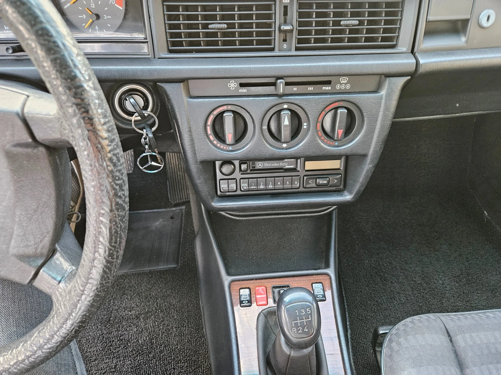 Mercedes-Benz 190 1.8 -UNIKAT | Mobile.bg   15