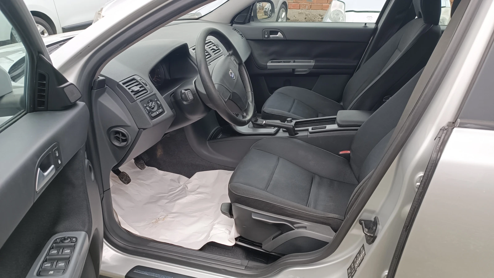 Volvo V50 1.6 HDI !!! Facelift !!КАПАРИРАНО.. ПЕРФЕКТНО !!!! | Mobile.bg — изображение 15