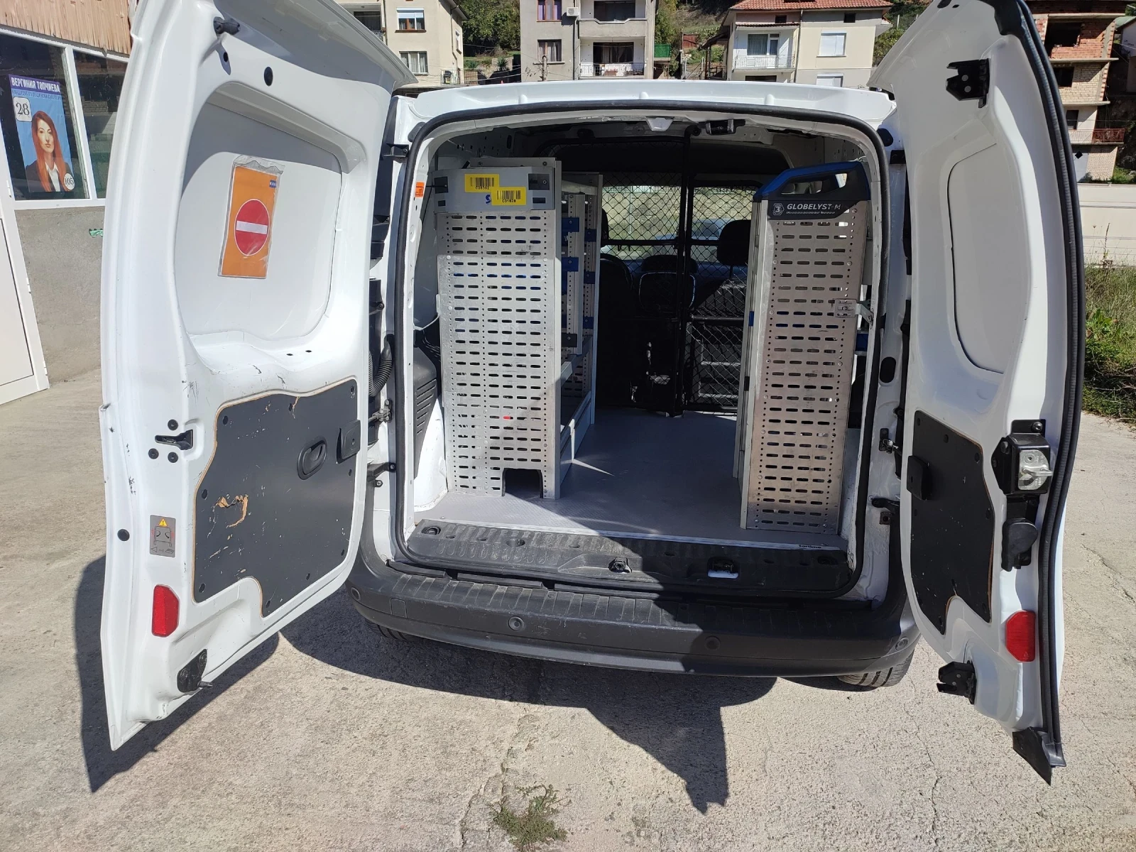 Renault Kangoo Grand comfort 4d 1.5CDI 75 климатик  - изображение 6