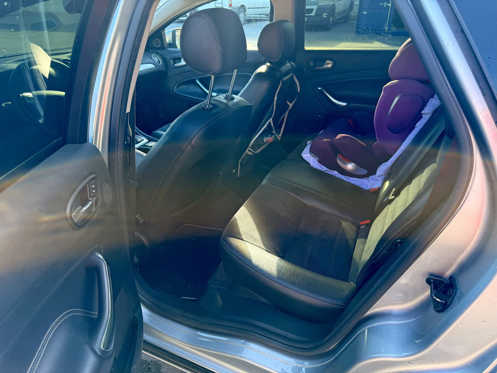 Ford Mondeo 2.0 TDCI - изображение 9