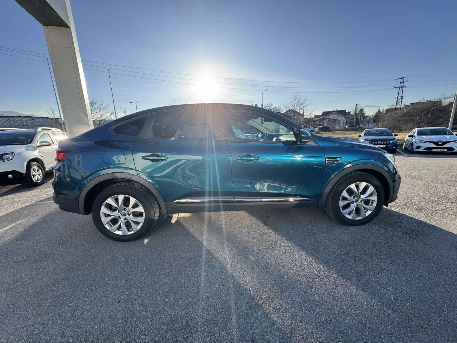 Renault Arkana  E-TECH - изображение 7