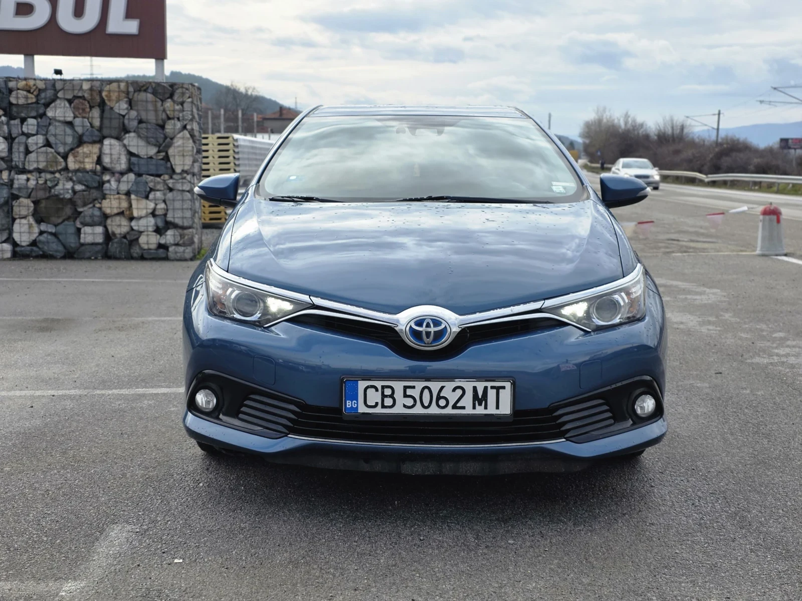 Toyota Auris 1.8 Hybrid  | Mobile.bg � ����������� 3