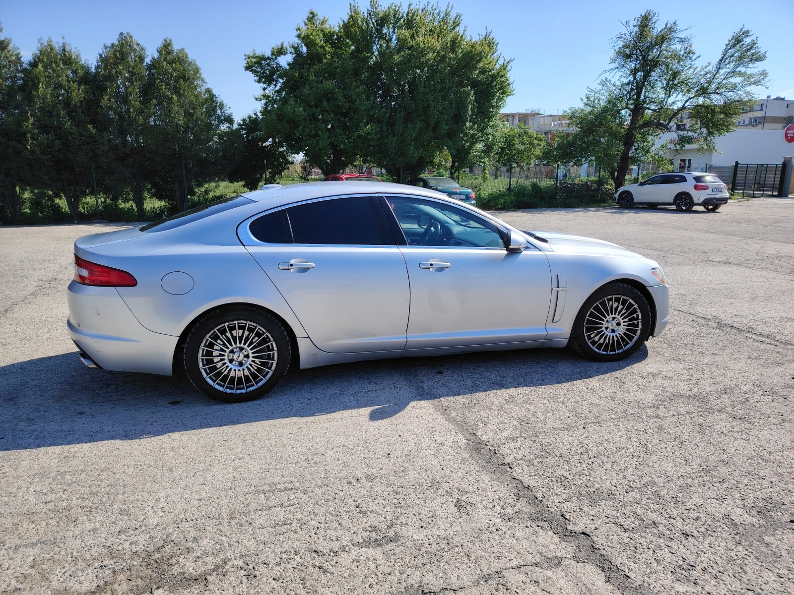 Jaguar Xf 3000 - изображение 7