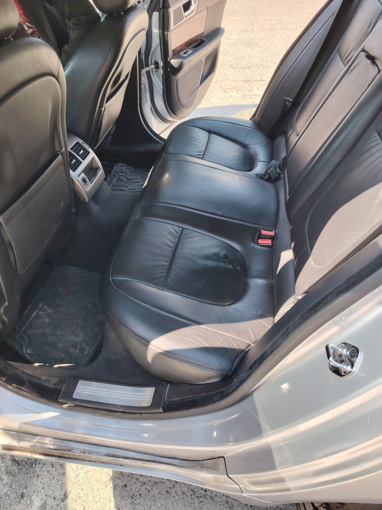 Jaguar Xf 3000 - изображение 3