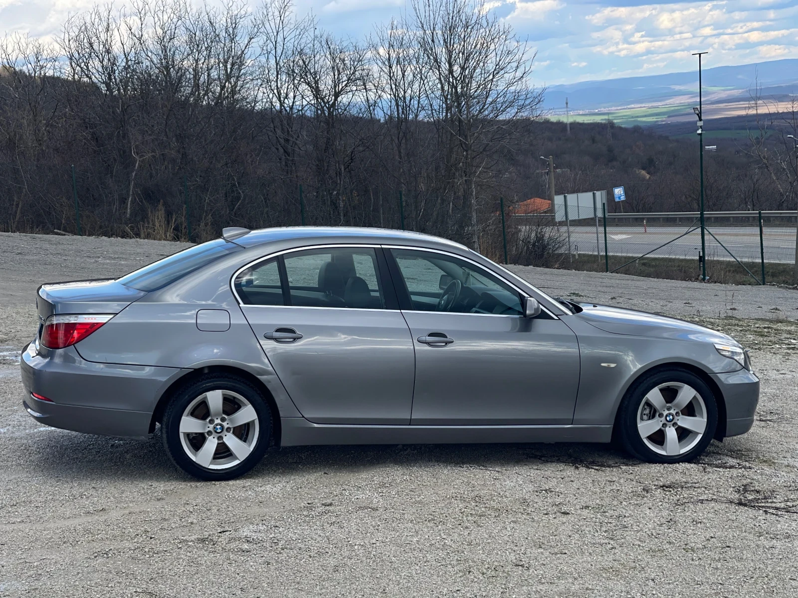 BMW 530 530XD Италия - изображение 5