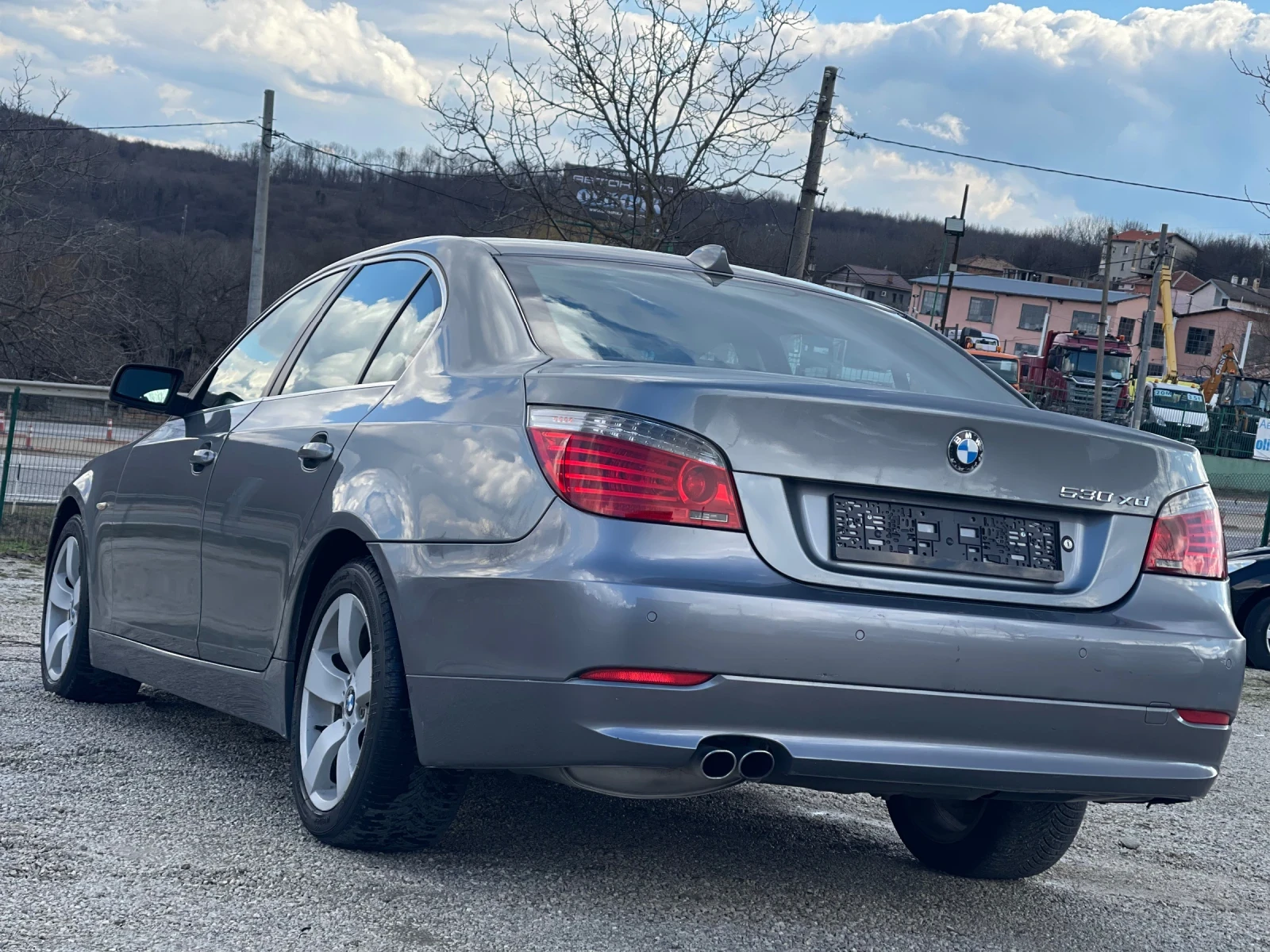 BMW 530 530XD Италия - изображение 8