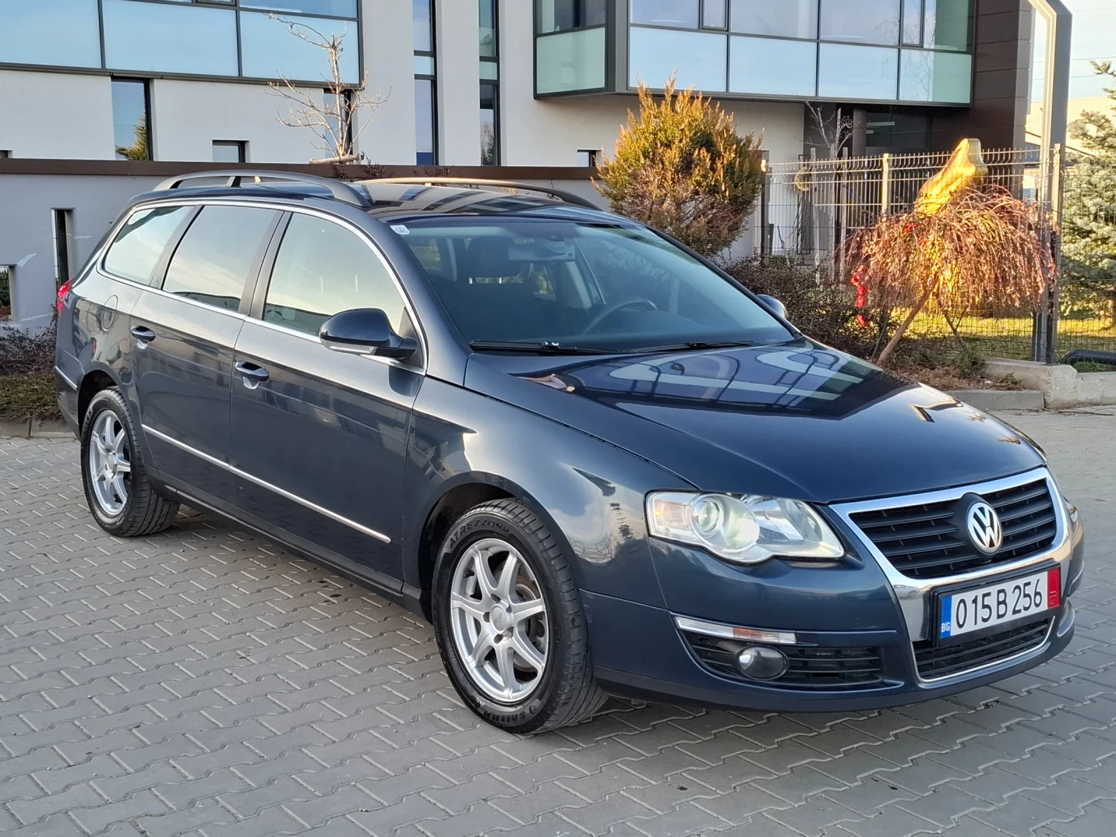 VW Passat 2.0TDI* (140кс)* XENON* НОВ ВНОС* , снимка 11 - Автомобили и джипове - 53772925