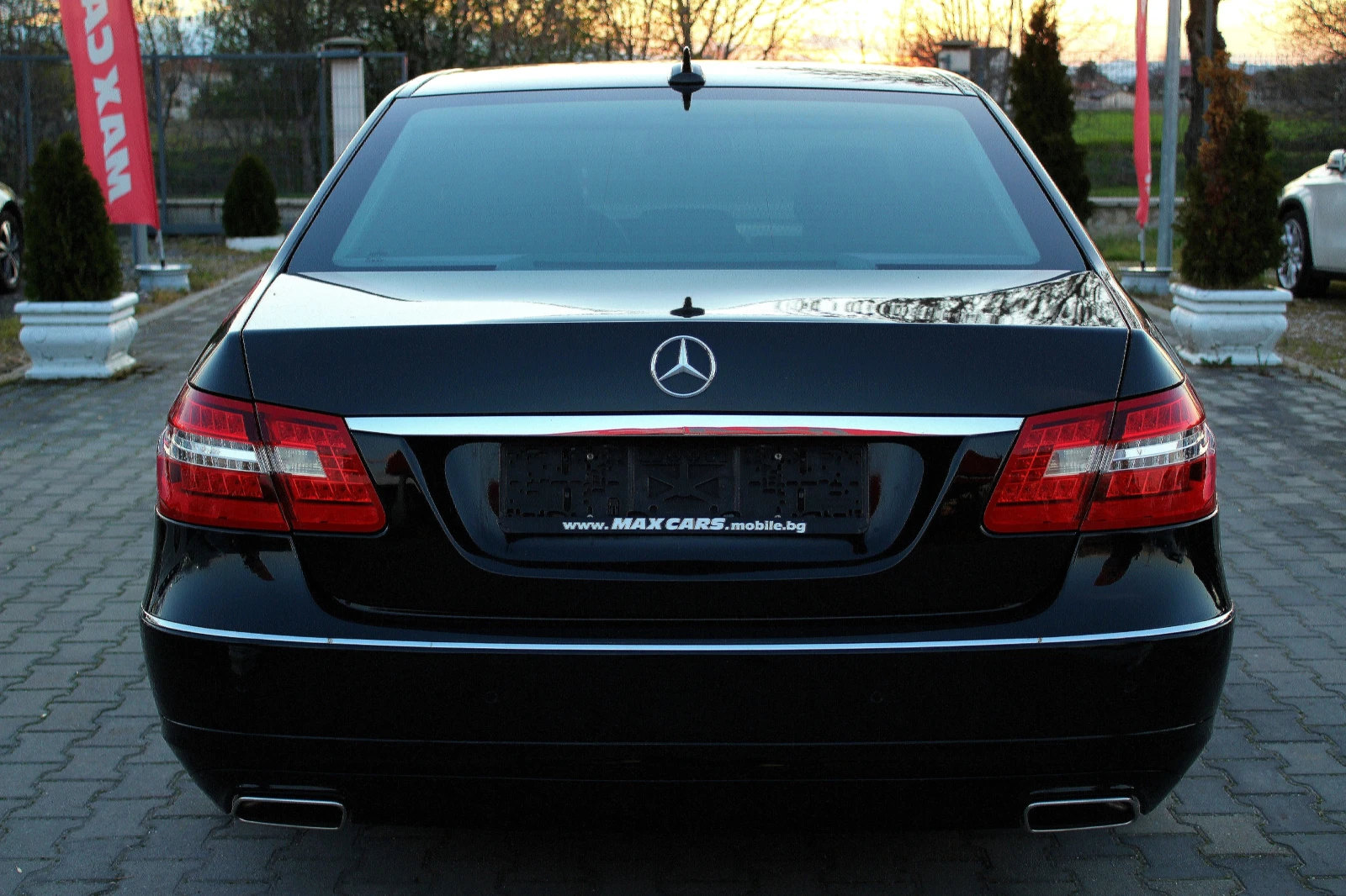 Mercedes-Benz E 220 ПРОДАДЕН, снимка 6 - Автомобили и джипове - 53866749