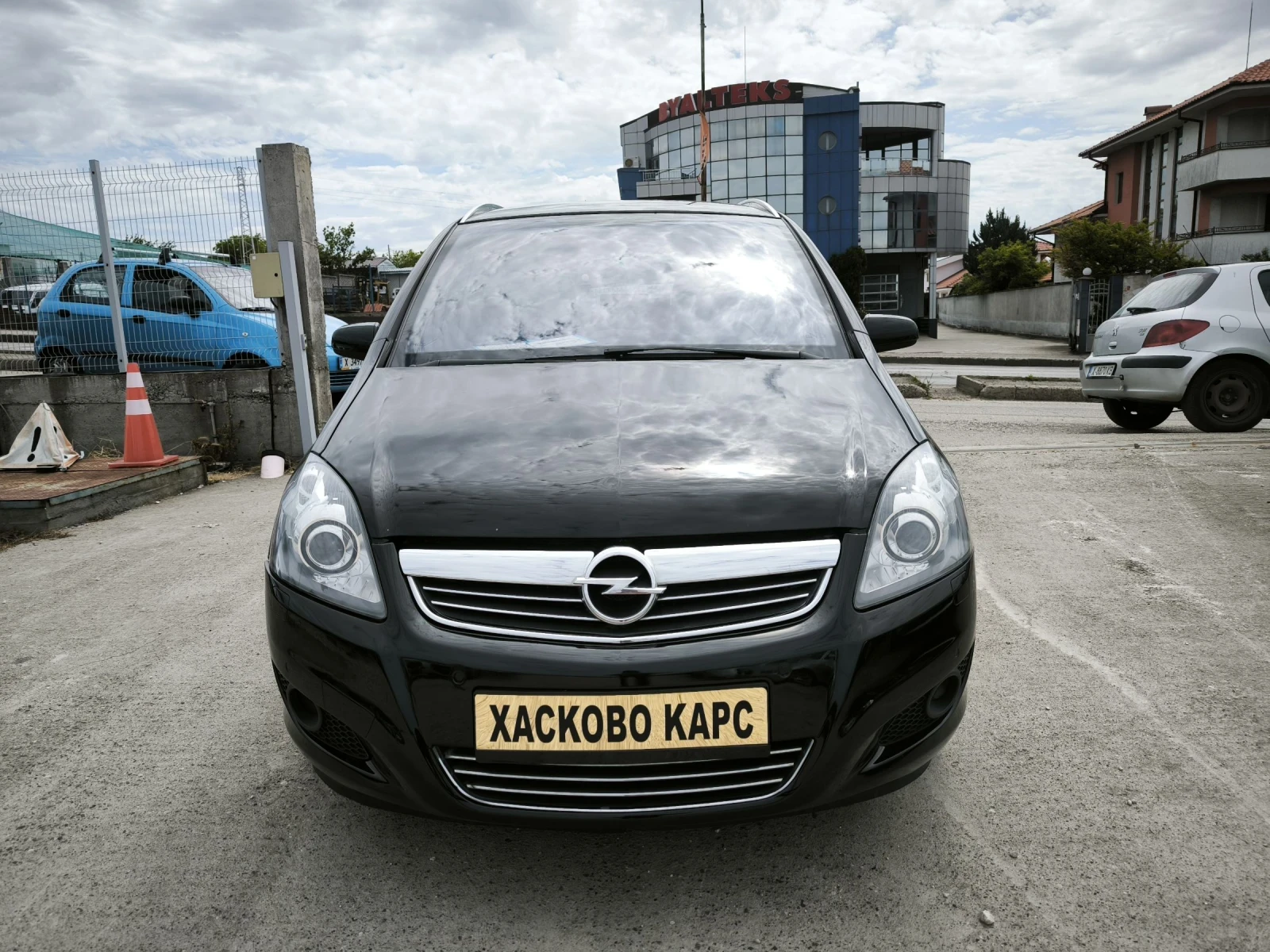 Opel Zafira 1.8i, снимка 2 - Автомобили и джипове - 54605681