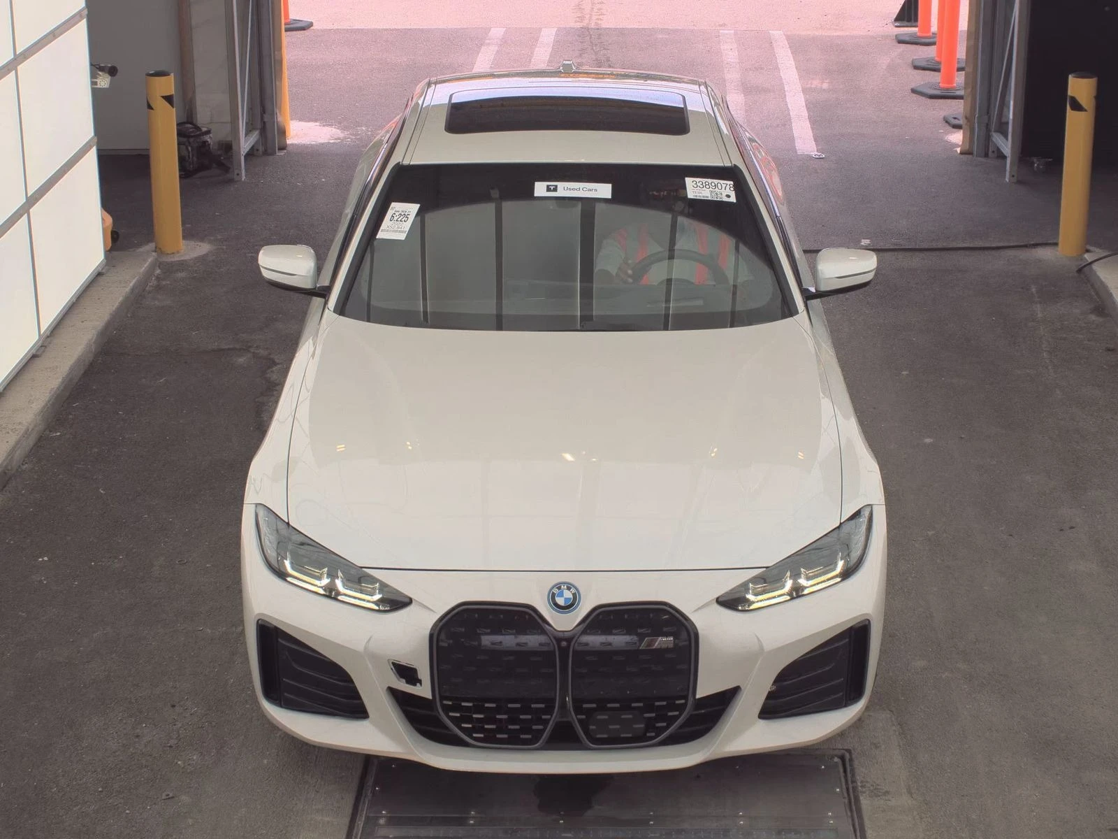 BMW i4 eDrive40 M Sport Line | HUD | 360 ������ |  | Mobile.bg � ����������� 2