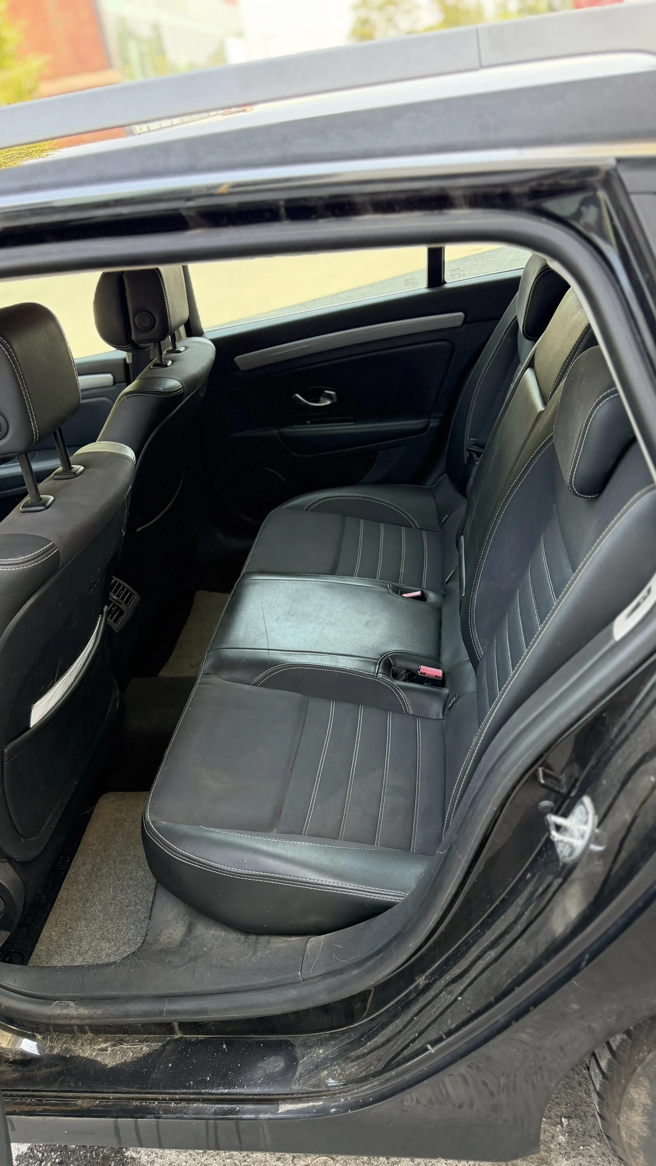 Renault Laguna 3 , 2.0 Дизел , Климатроник, снимка 11 - Автомобили и джипове - 55887558