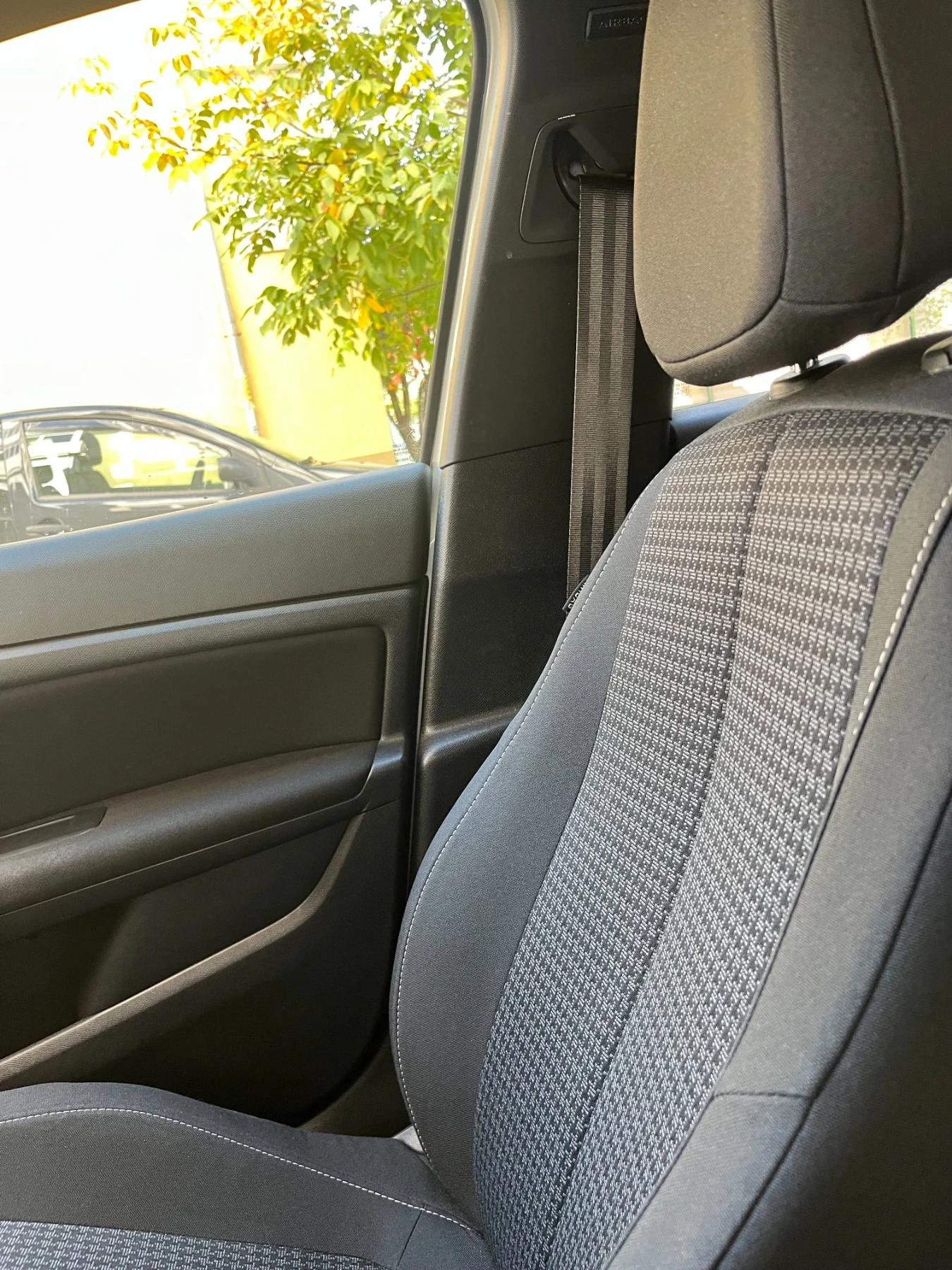 Peugeot 308, снимка 7 - Автомобили и джипове - 56408183