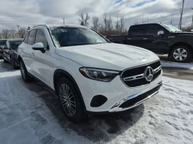 Mercedes-Benz GLC 300 CARFAX /Кожа/Нави/Подгрев/Панорама/2 ключа, снимка 1