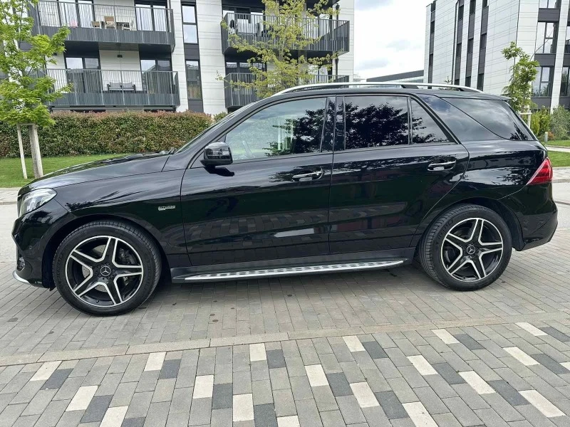 Mercedes-Benz GLE 43 AMG 4MATIC , снимка 6 - Автомобили и джипове - 45732949