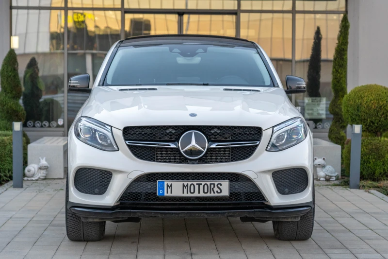 Mercedes-Benz GLE 350 AMG Panorama Distronic 360 камери Airmatic, снимка 2 - Автомобили и джипове - 48412559