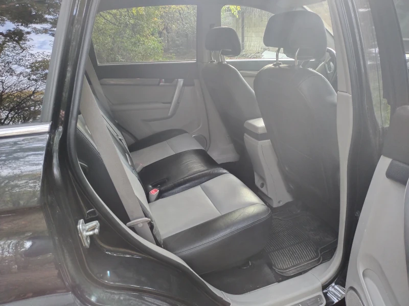 Chevrolet Captiva, снимка 11 - Автомобили и джипове - 52090138
