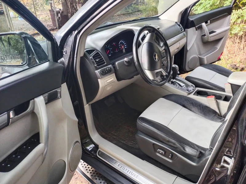 Chevrolet Captiva, снимка 10 - Автомобили и джипове - 52090138