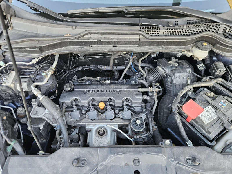 Honda Cr-v 2.0i-VTEC 4x4 Panorama Пълна история в Хонда, снимка 9 - Автомобили и джипове - 52870031