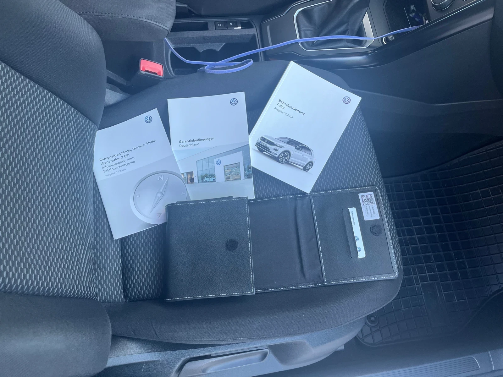 VW T-Roc 1.6  Full  Park pilot 6  | Mobile.bg   11