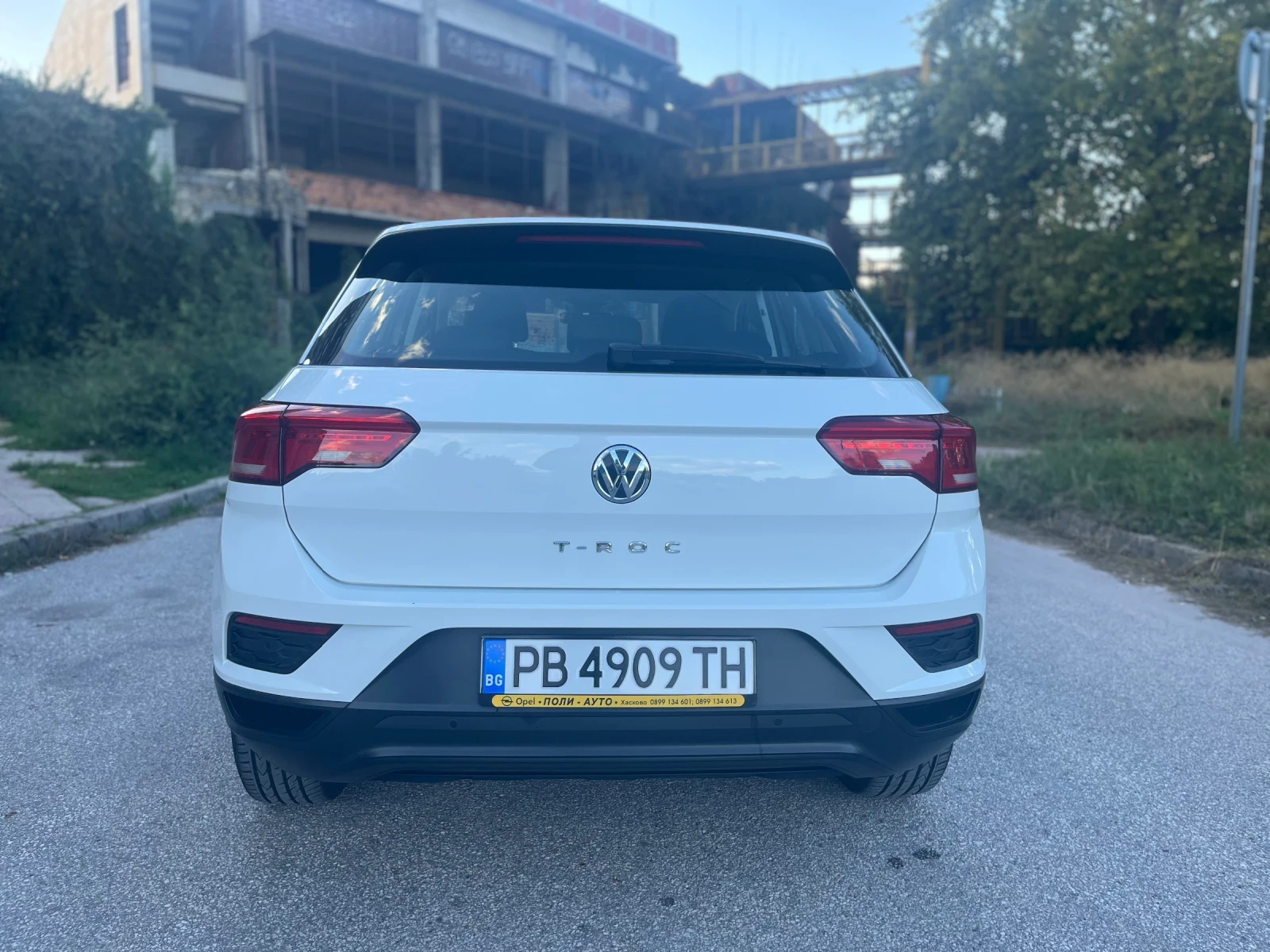VW T-Roc 1.6 дизел Full екстри Park pilot 6 скорости - изображение 6