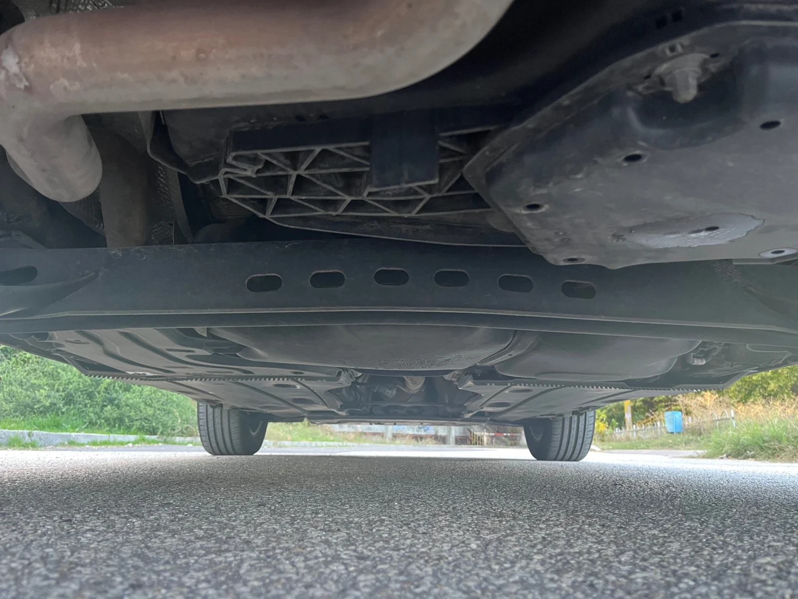 VW T-Roc 1.6  Full  Park pilot 6  | Mobile.bg   17