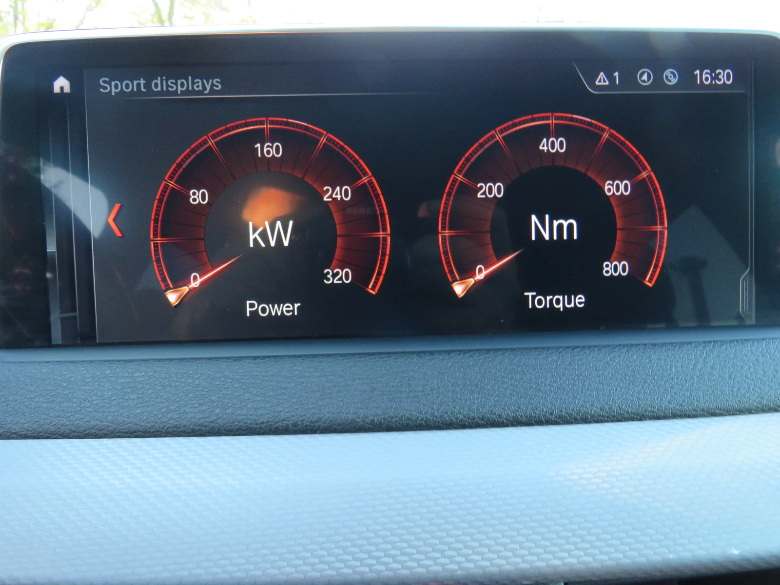 BMW X5 M50D* * * M-PACK KEYLESS HEADS-UP 8ZF FULL * * *  | Mobile.bg   15