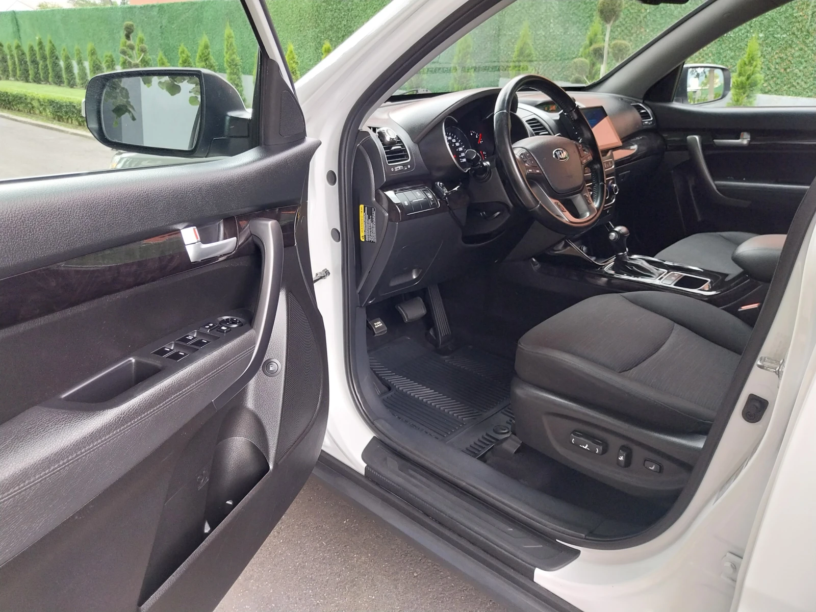 Kia Sorento * 4x4 * /3.3i/NAVI+ FUL/ ASIS-LINE/V6-AWD-������� | Mobile.bg � ����������� 12