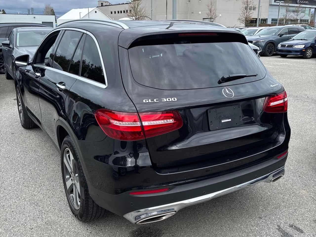 Mercedes-Benz GLC * 4 MATIC * CARFAX * KEYLESS * 360 * ПОДГРЕВИ - изображение 2