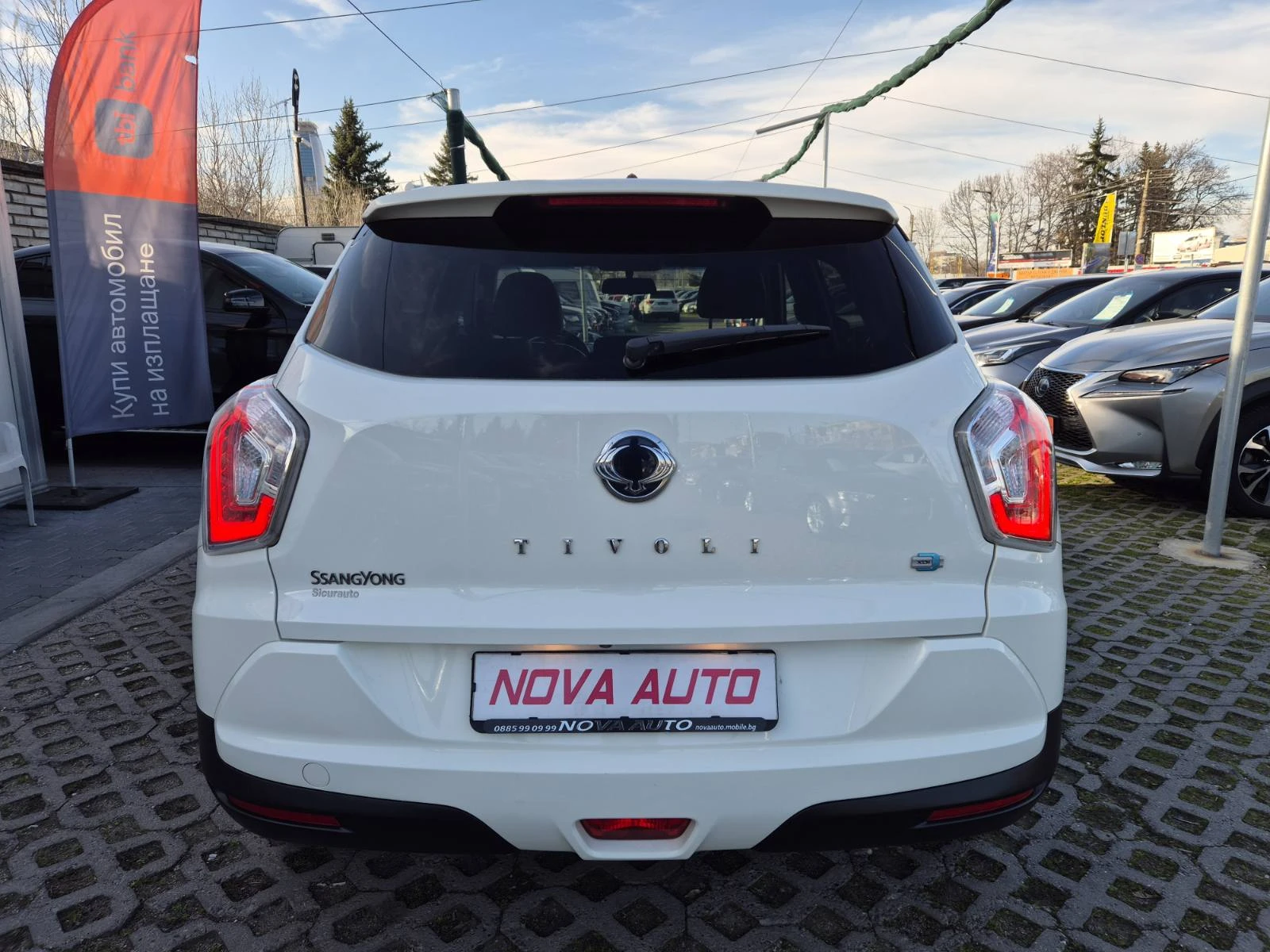 SsangYong Tivoli 1.6D-116кс-AUTOMATIC-180000км-СУПЕР СЪСТОЯНИЕ, снимка 3 - Автомобили и джипове - 53786261